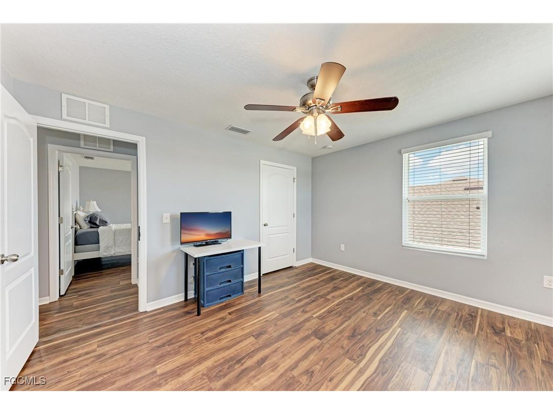 5809 71st Street E Palmetto FL 34221 2025011051 image29