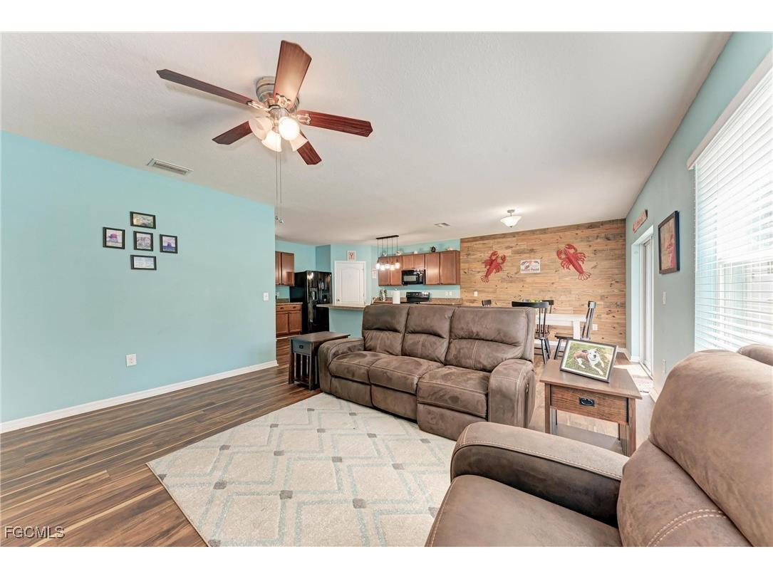 5809 71st Street E Palmetto FL 34221 2025011051 image8