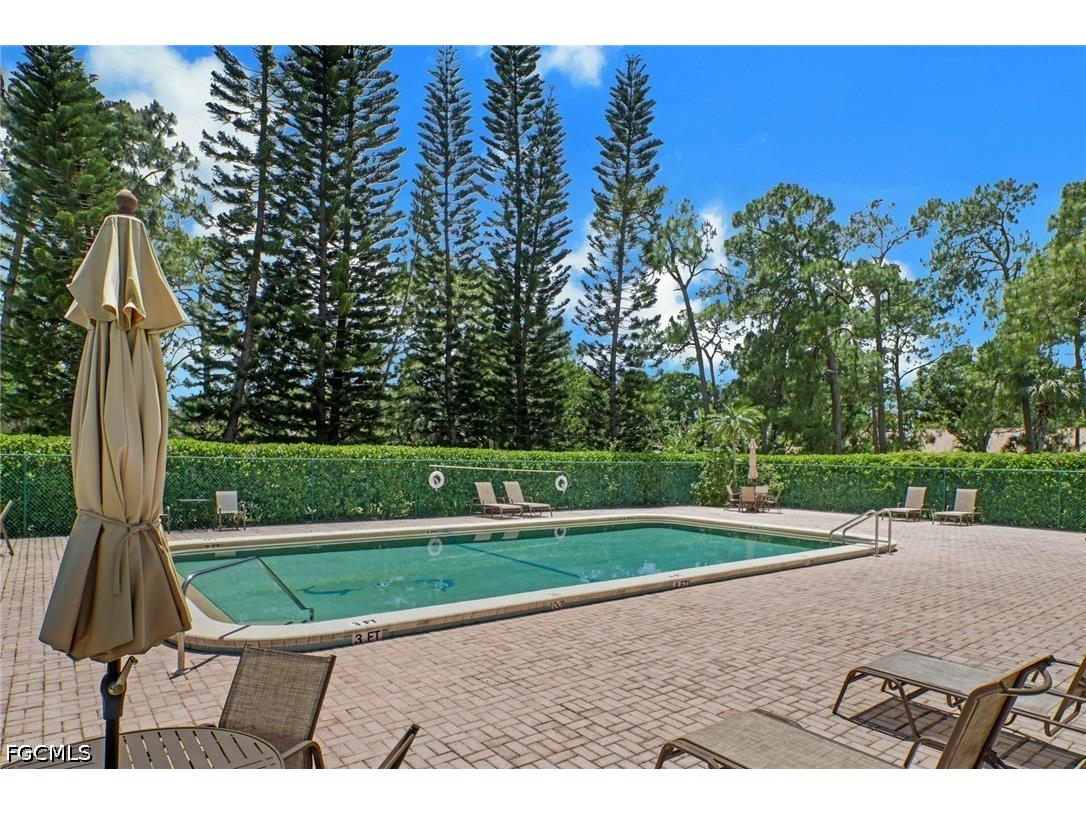 5809 Rattlesnake Hammock Road #104 Naples FL 34108 2026019798 image2