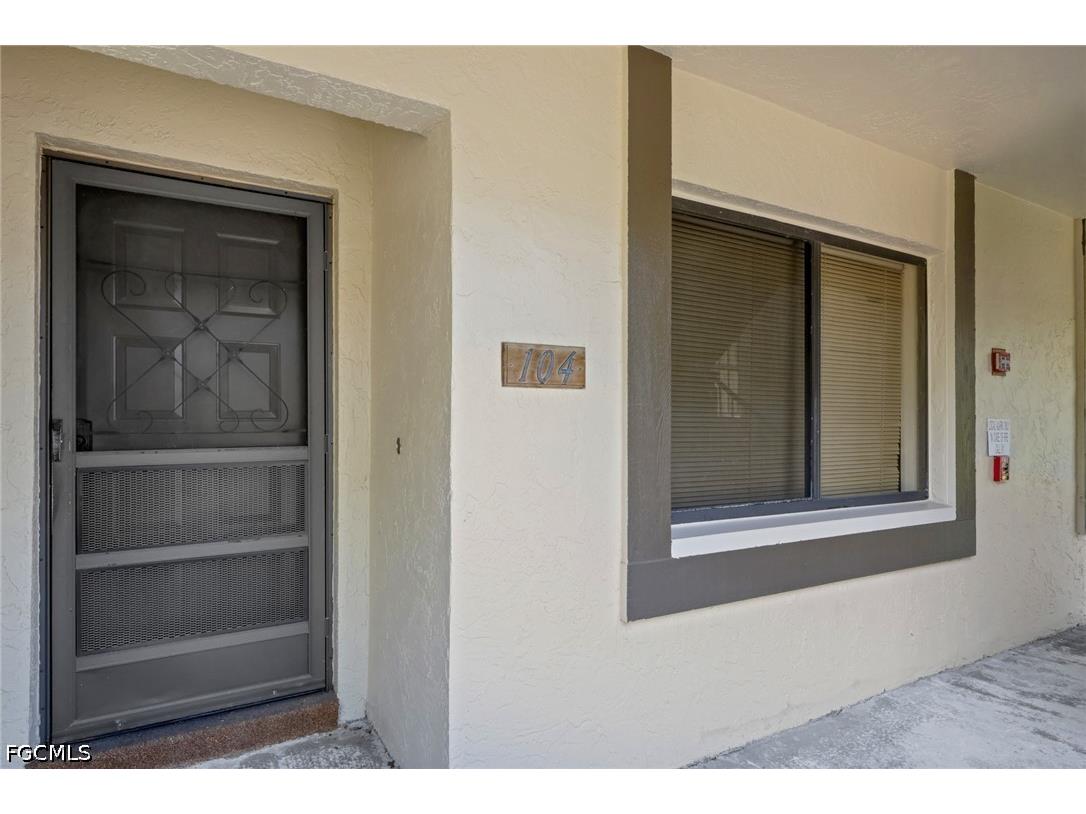 5809 Rattlesnake Hammock Road #104 Naples FL 34108 2026019798 image4