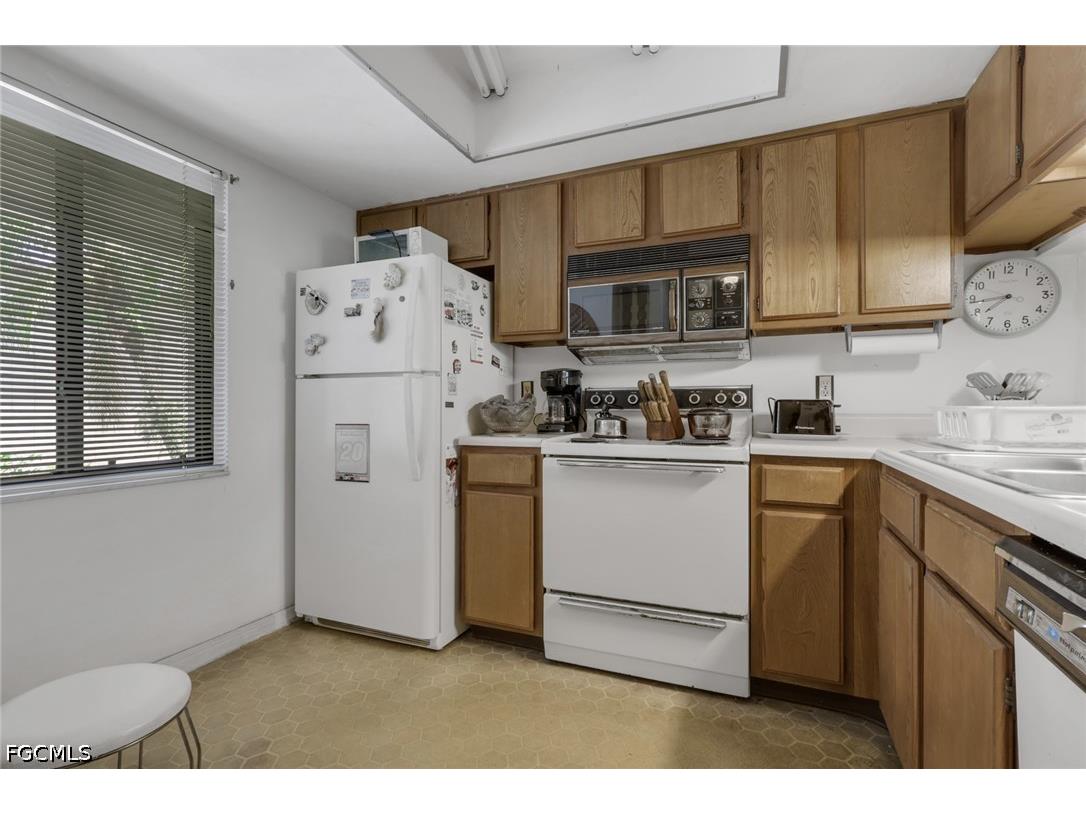 5809 Rattlesnake Hammock Road #104 Naples FL 34108 2026019798 image6