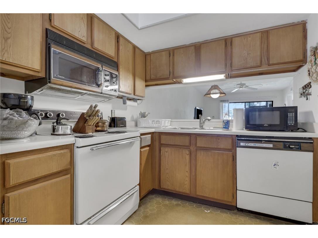 5809 Rattlesnake Hammock Road #104 Naples FL 34108 2026019798 image7
