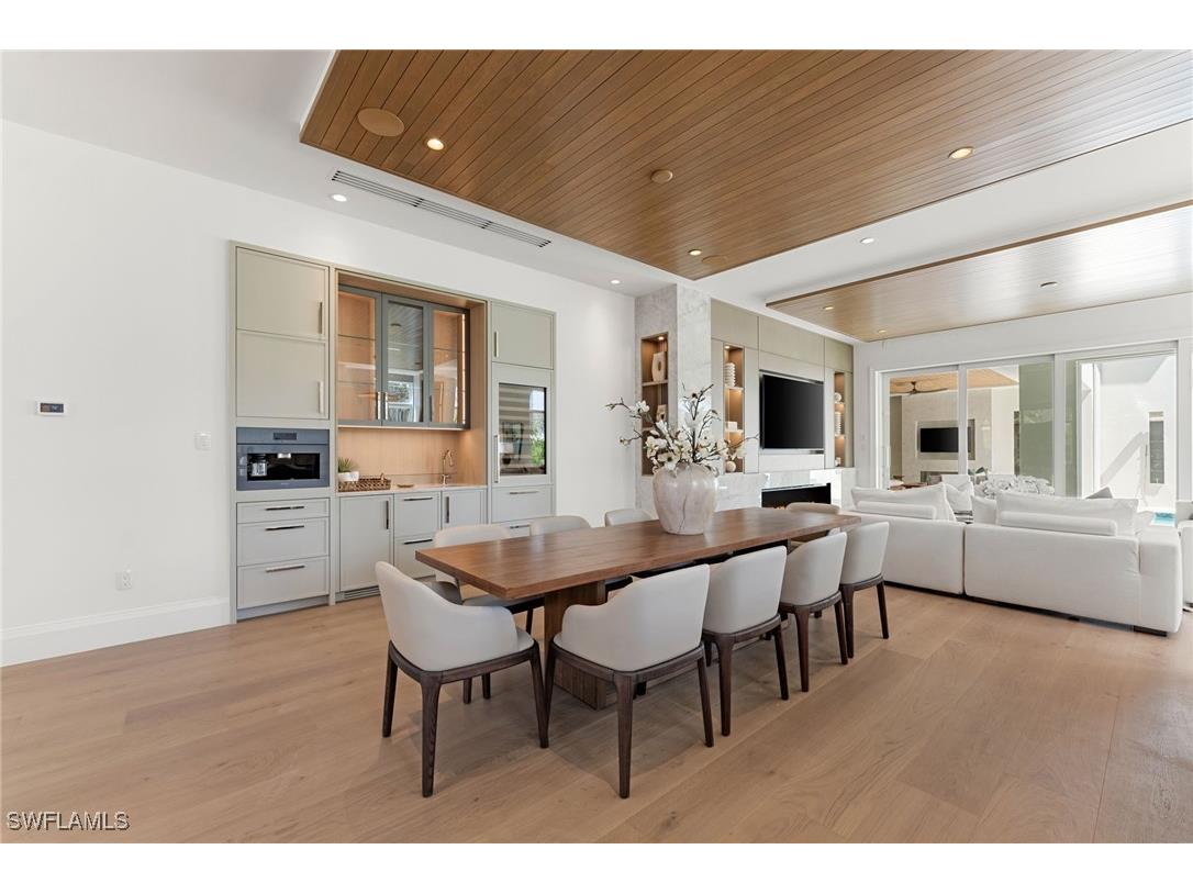 581 14th Avenue S Naples FL 34102 225056392 image13