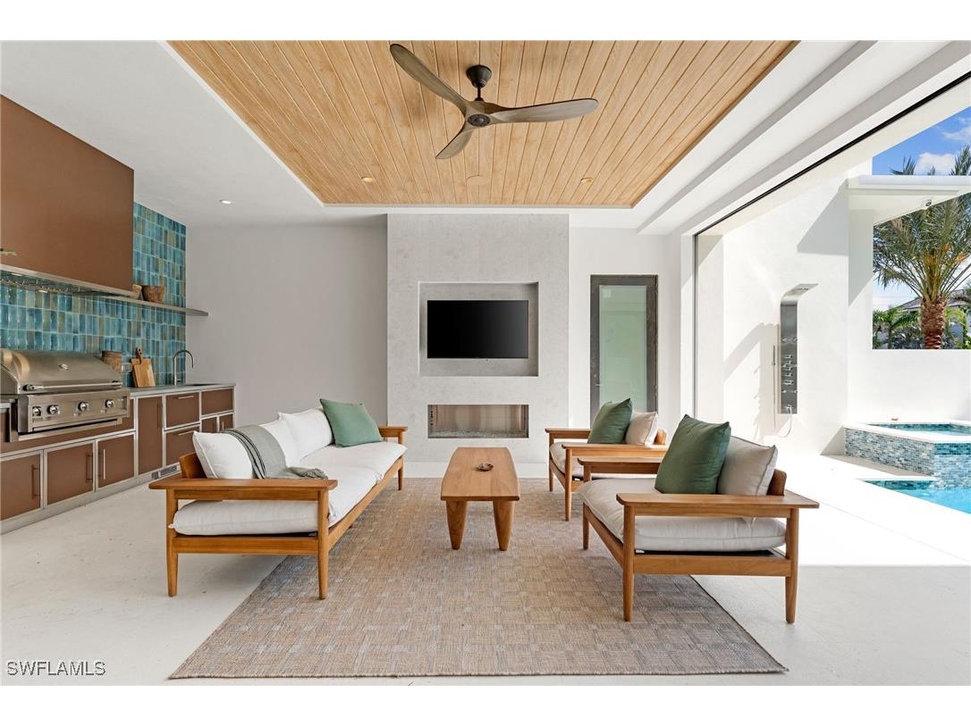 581 14th Avenue S Naples FL 34102 225056392 image20