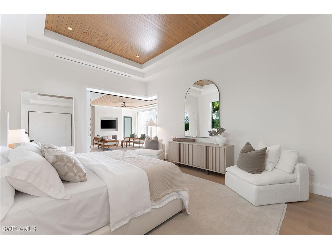 581 14th Avenue S Naples FL 34102 225056392 image22