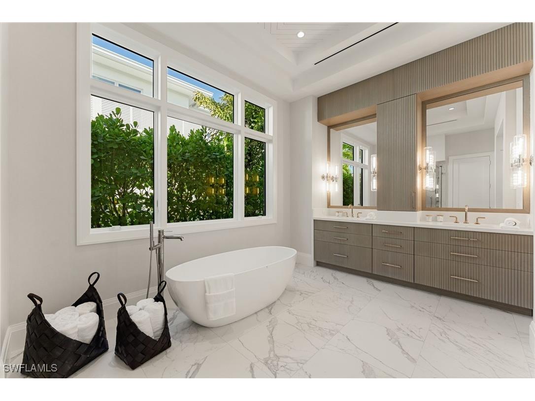 581 14th Avenue S Naples FL 34102 225056392 image23