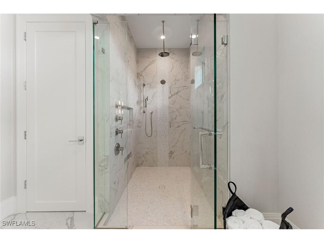 581 14th Avenue S Naples FL 34102 225056392 image26