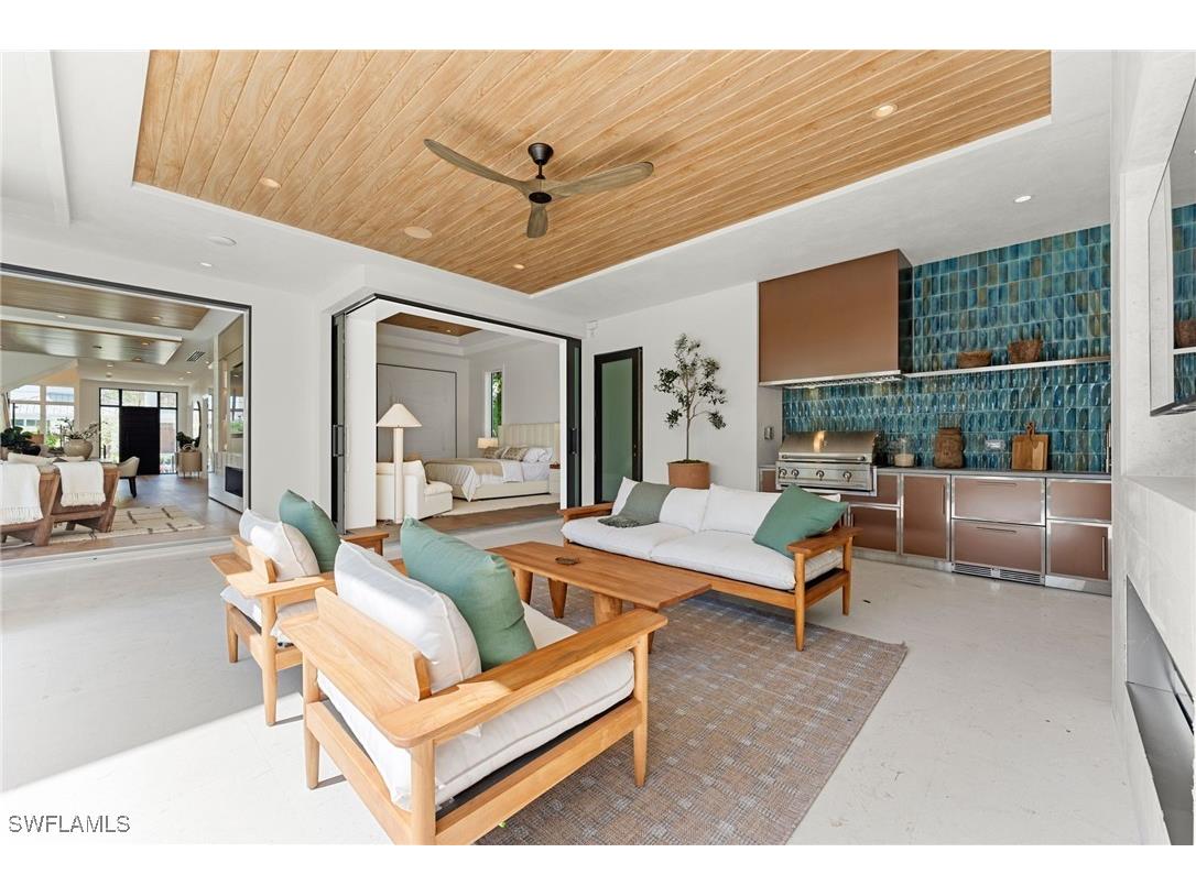 581 14th Avenue S Naples FL 34102 225056392 image28