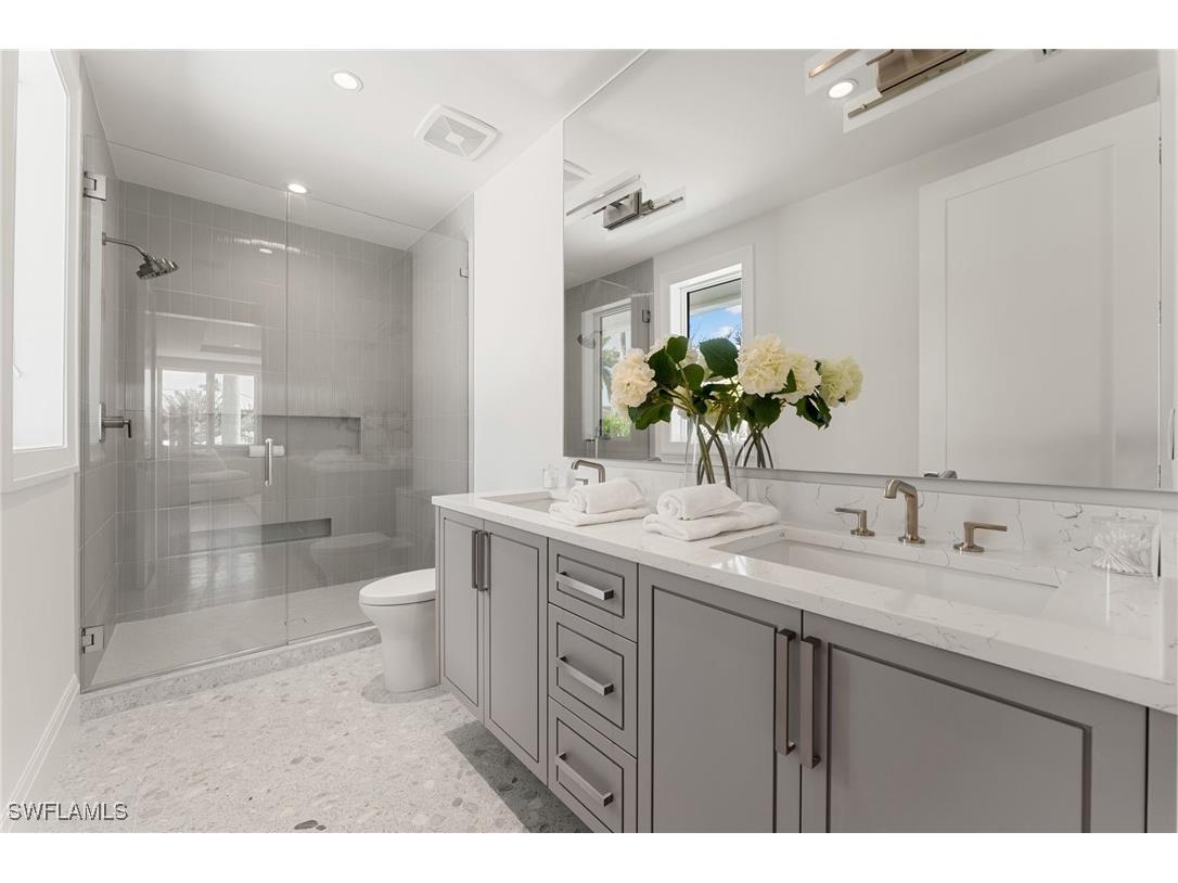 581 14th Avenue S Naples FL 34102 225056392 image32