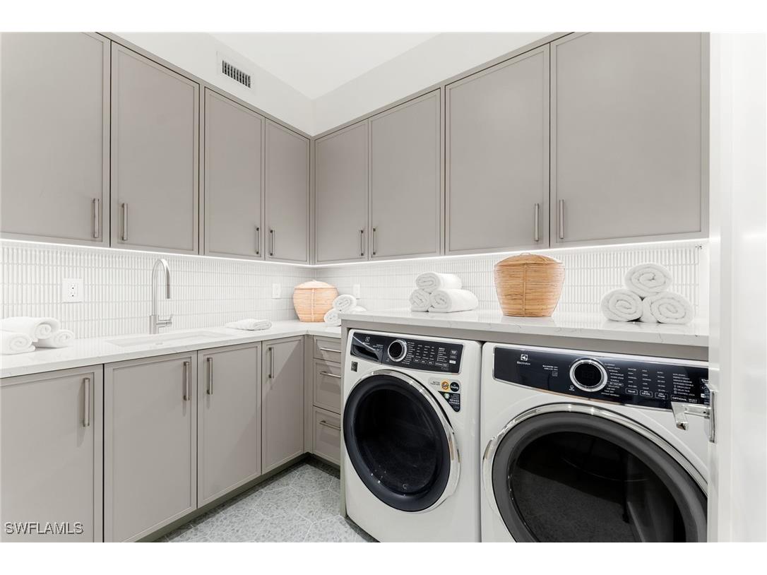 581 14th Avenue S Naples FL 34102 225056392 image34