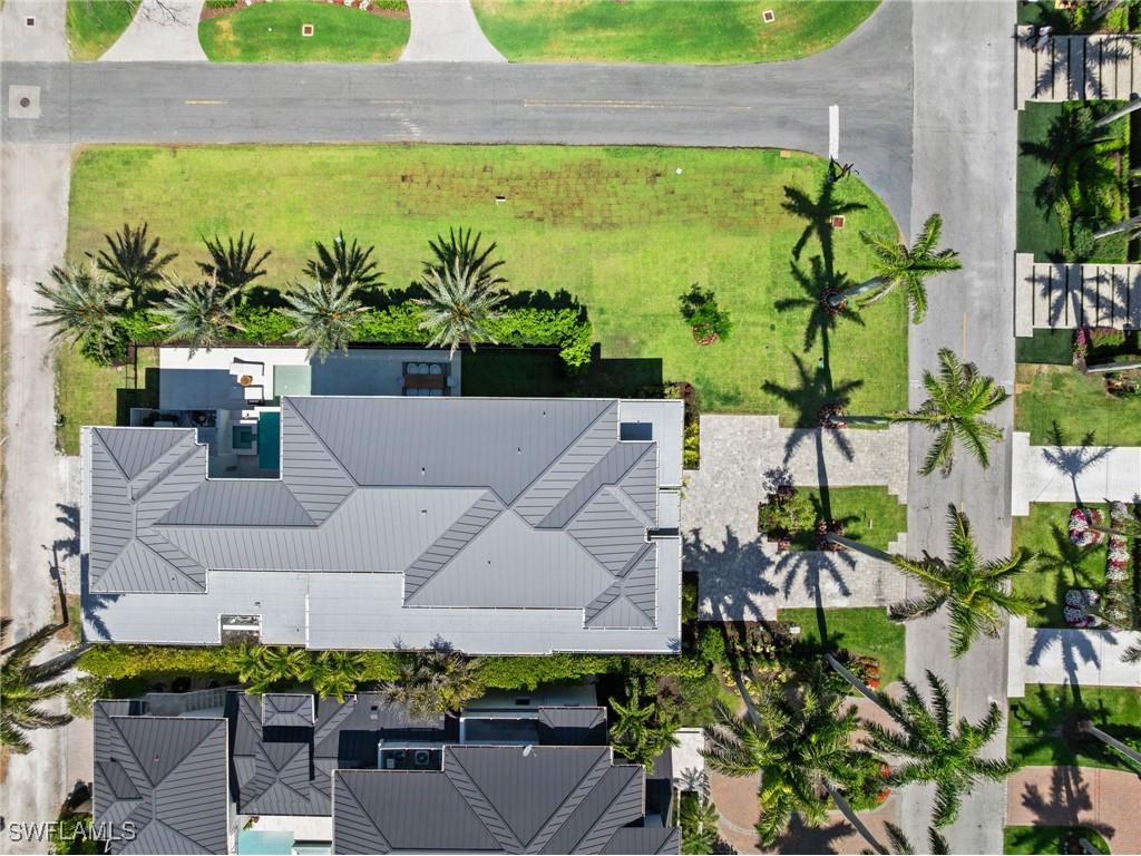 581 14th Avenue S Naples FL 34102 225056392 image4