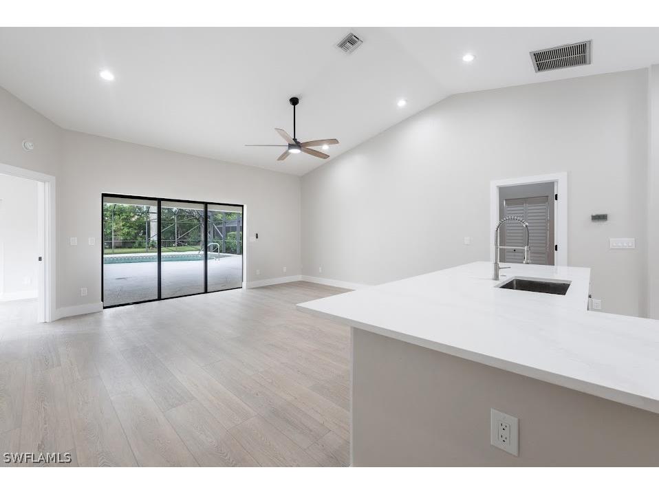 581 Country Walk Court Naples FL 34104 226005867 image14