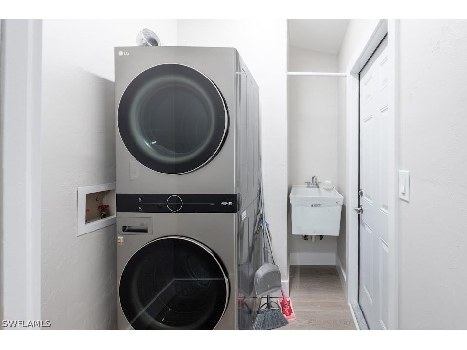 581 Country Walk Court Naples FL 34104 226005867 image24