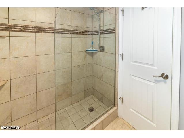 581 Teryl Road #5 Naples FL 34112 226017459 image18