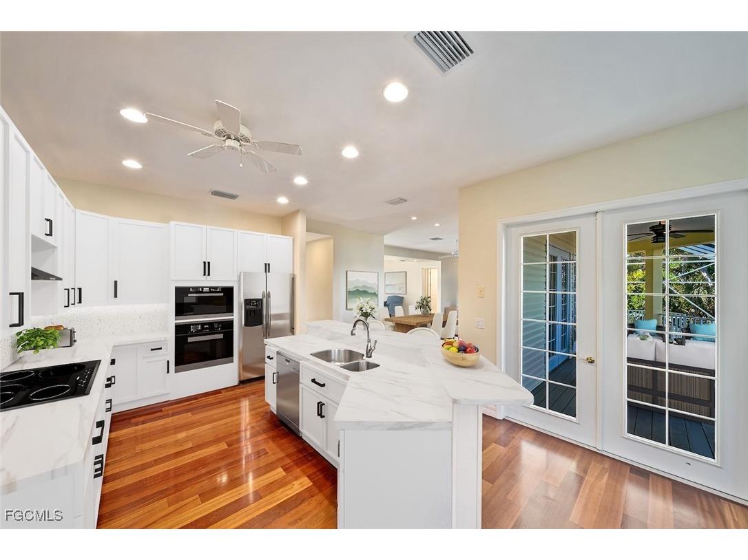 5810 Pine Tree Drive Sanibel FL 33957 2025025021 image21