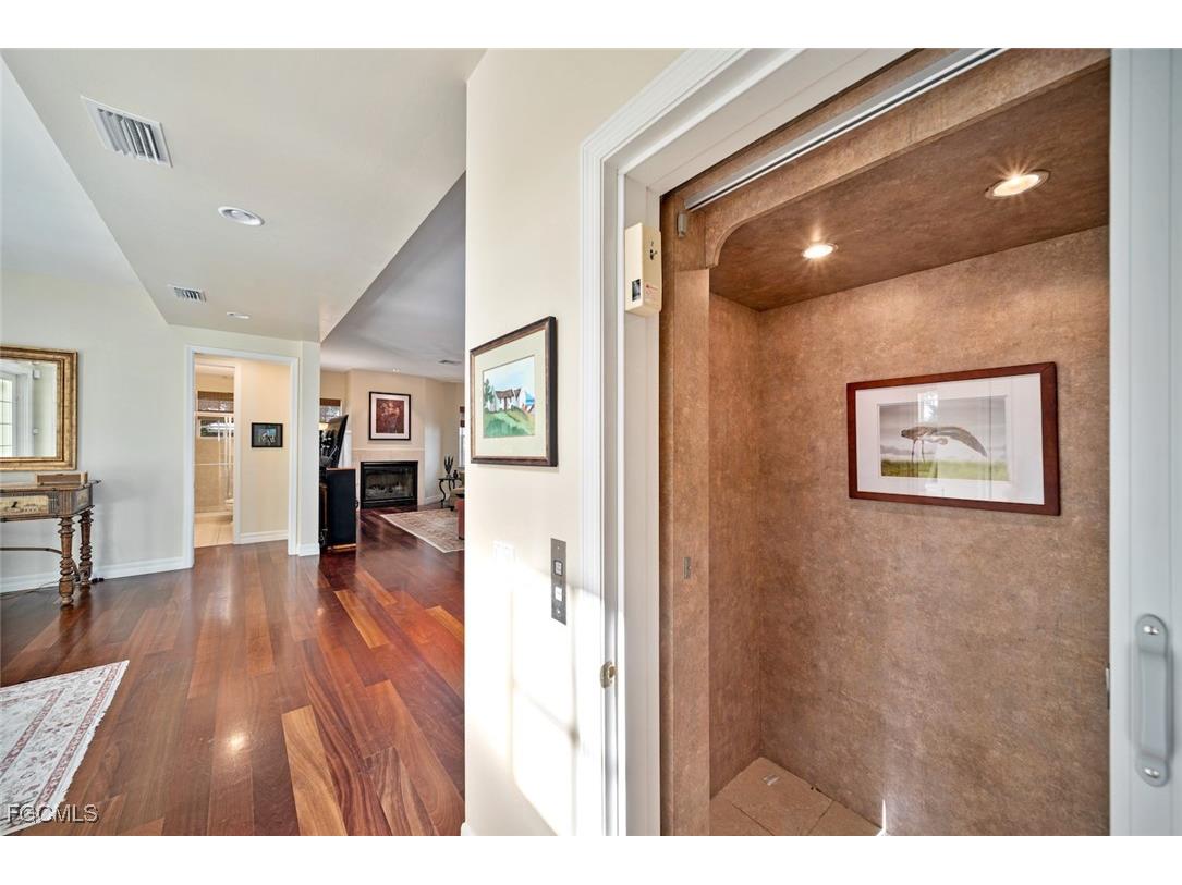 5810 Pine Tree Drive Sanibel FL 33957 2025025021 image25