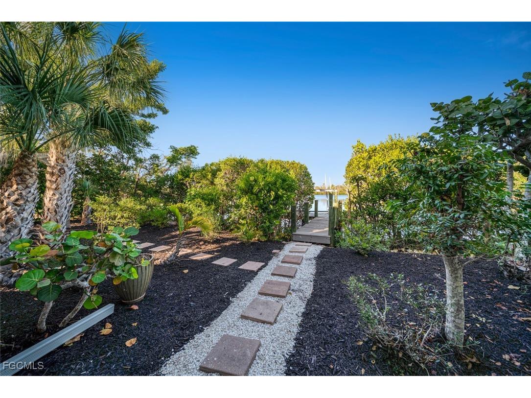 5810 Pine Tree Drive Sanibel FL 33957 2025025021 image45