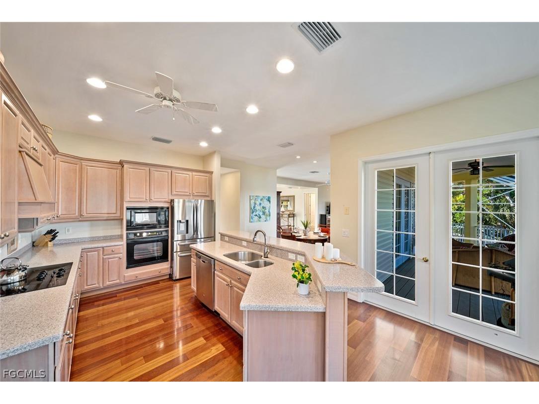 5810 Pine Tree Drive Sanibel FL 33957 2026006666 image15