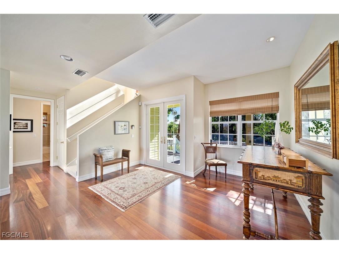 5810 Pine Tree Drive Sanibel FL 33957 2026006666 image5