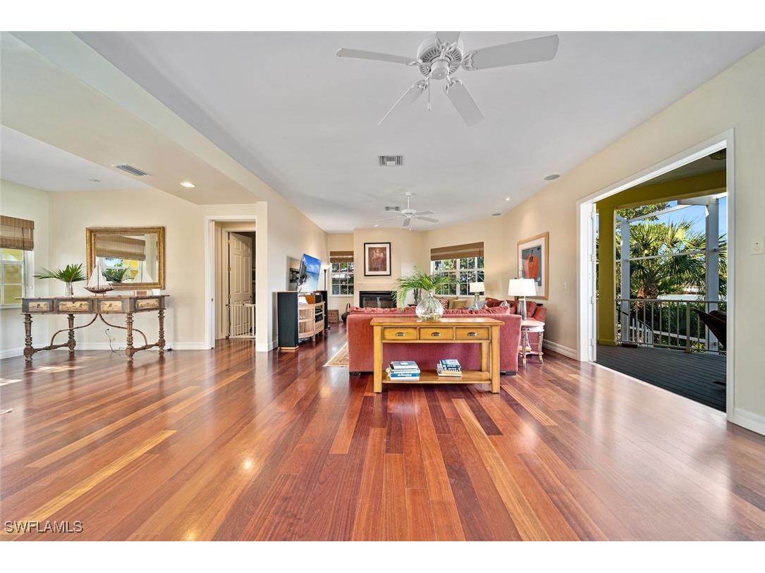 5810 Pine Tree Drive Sanibel FL 33957 225043260 image10