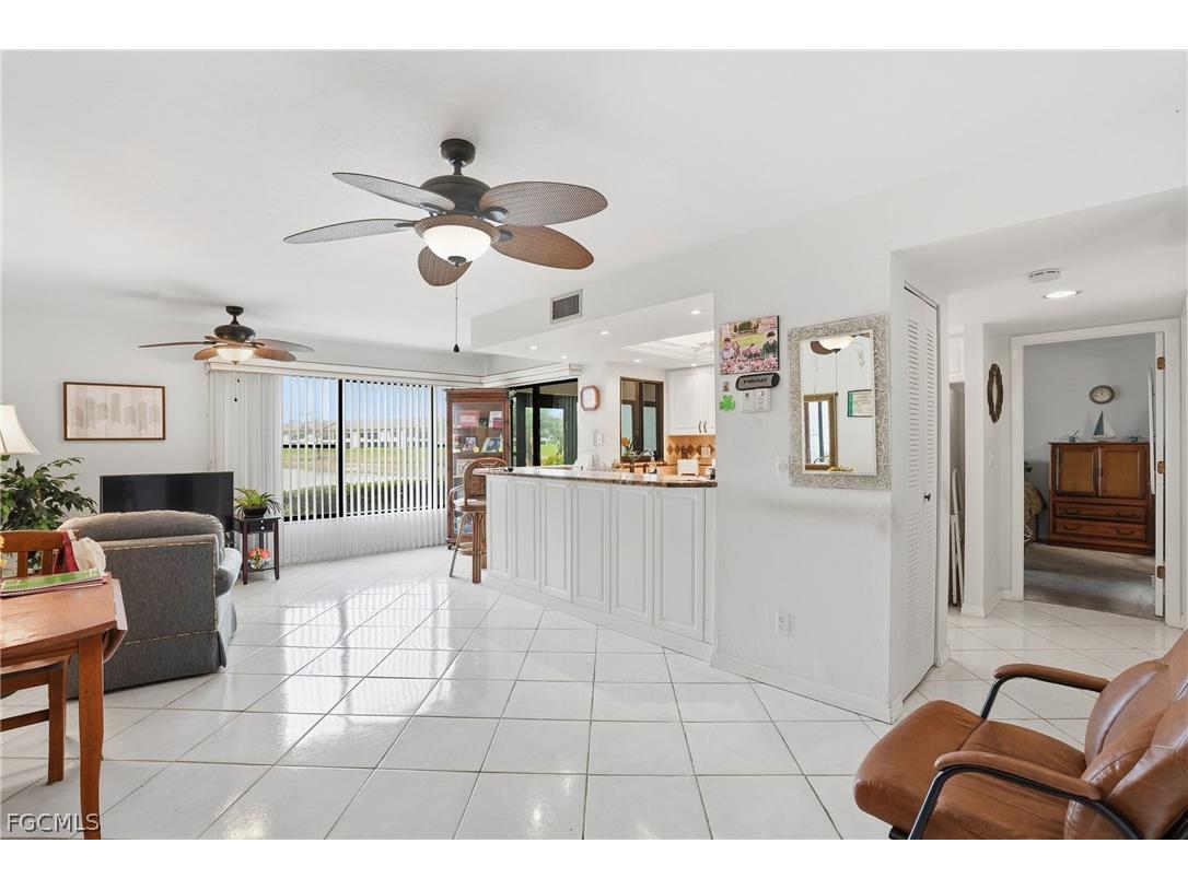 5810 Trailwinds Drive #912 Fort Myers FL 33907 2026005330 image3