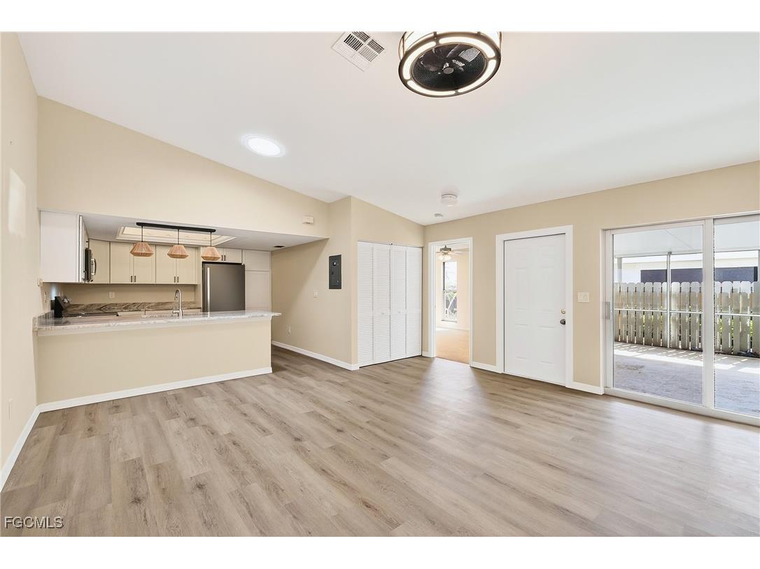 5811 Crystal Lake Lane #102 North Fort Myers FL 33917 2025018105 image9
