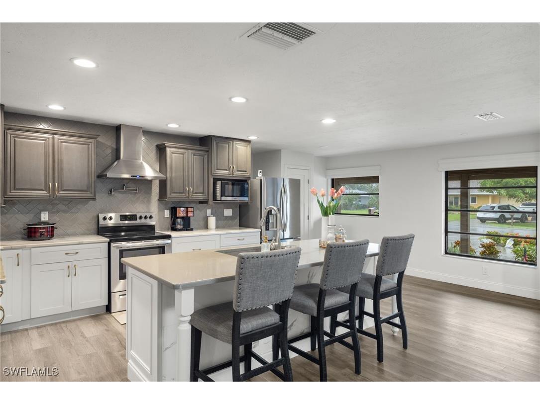 5811 SW 1st Place Cape Coral FL 33914 224079471 image8