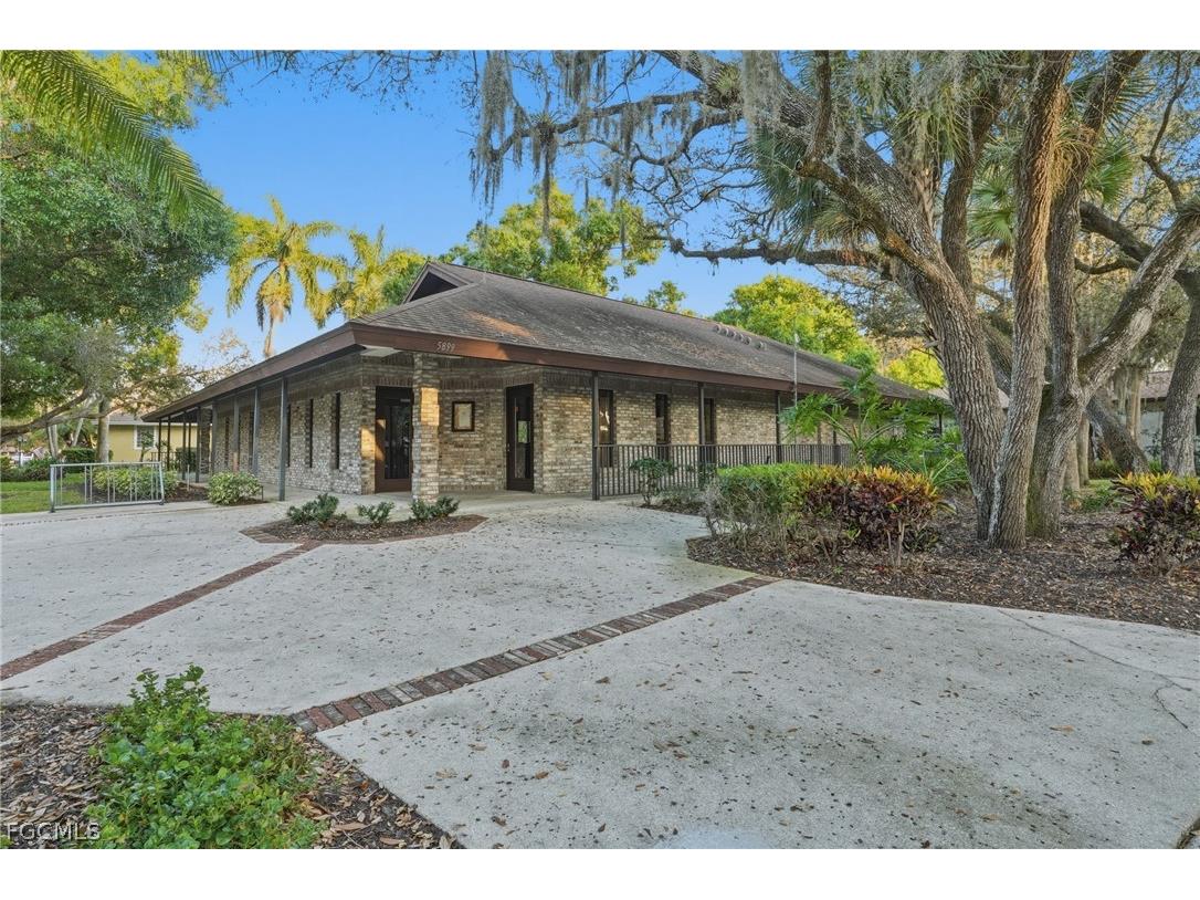 5816 Elizabeth Ann Way Fort Myers FL 33912 2026008293 image47
