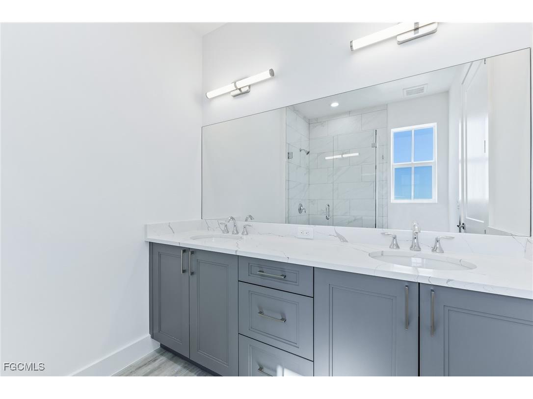 5816 Shell Cove Drive #119 Cape Coral FL 33914 2026001381 image18