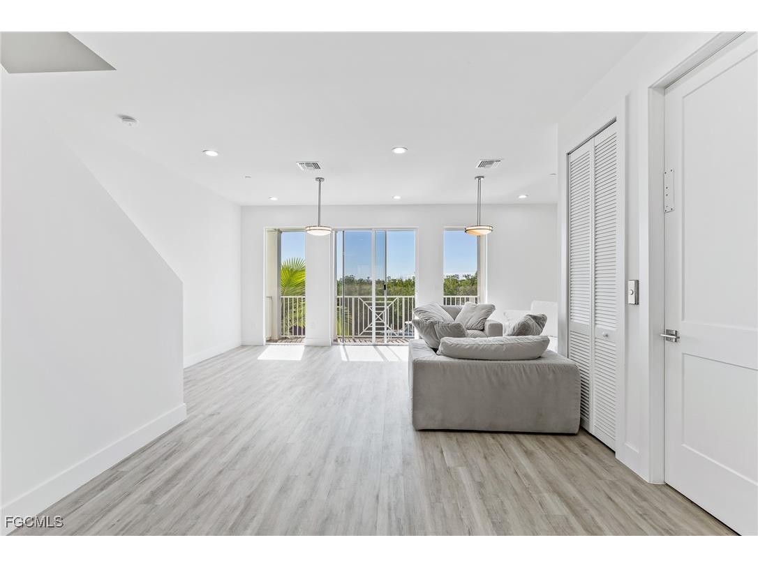 5816 Shell Cove Drive #119 Cape Coral FL 33914 2026001381 image7