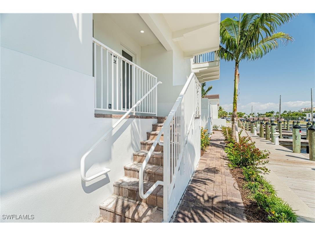 5816 Shell Cove Drive Cape Coral FL 33914 226004358 image2