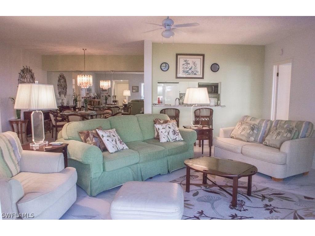 5817 Glencove Drive #404 Naples FL 34108 222067536 image1