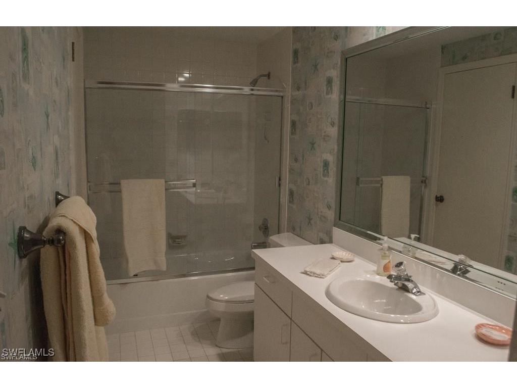 5817 Glencove Drive #404 Naples FL 34108 225076940 image15