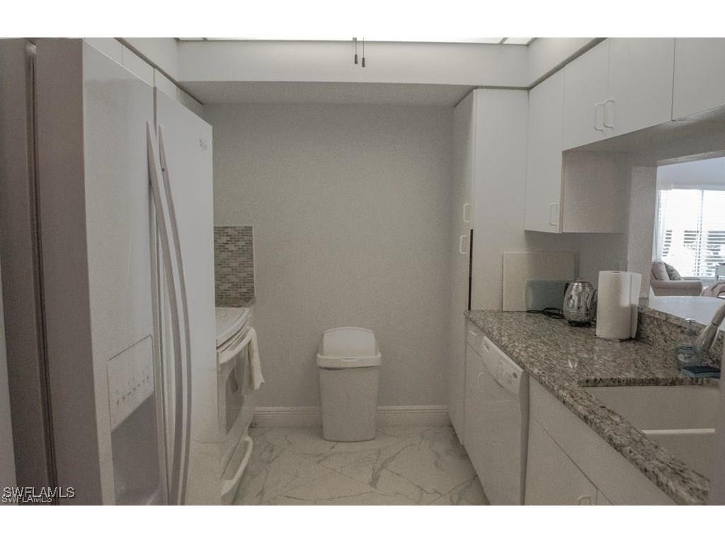 5817 Glencove Drive #404 Naples FL 34108 225076940 image8