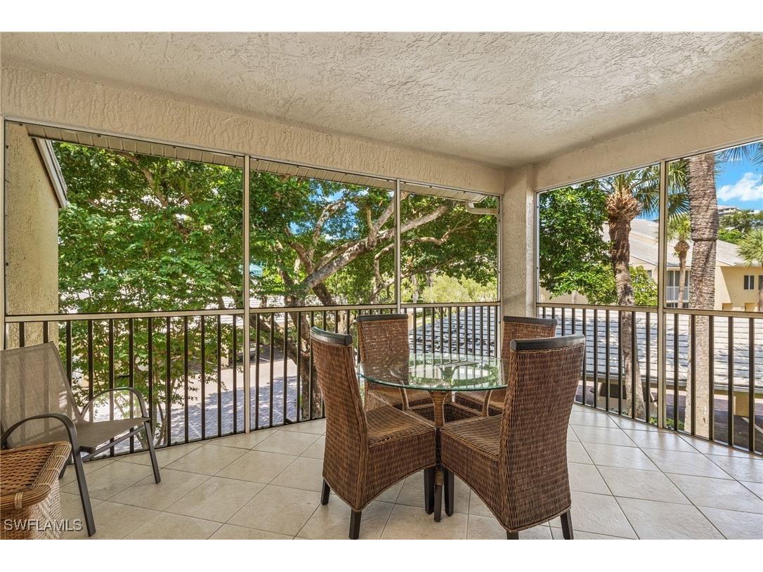 5817 Glencove Drive #405 Naples FL 34108 224077285 image11