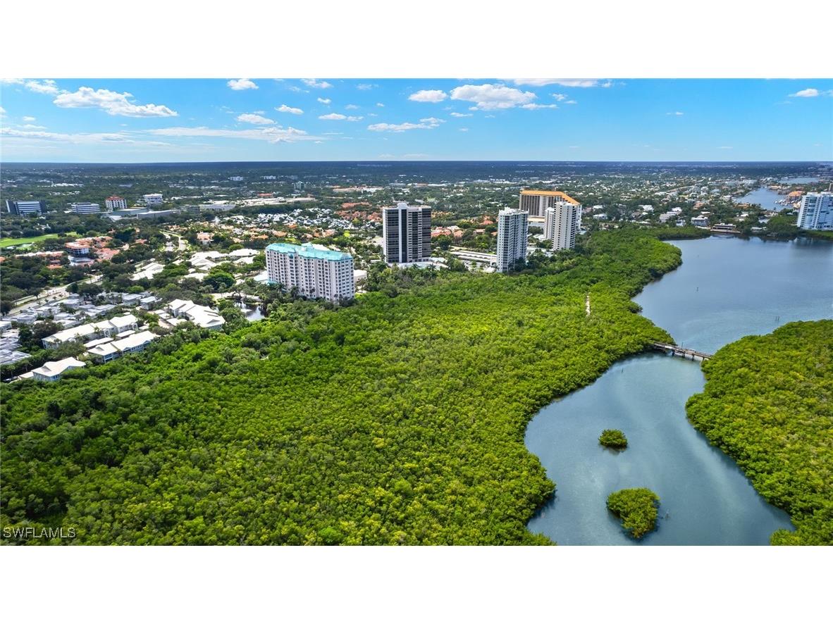 5817 Glencove Drive #405 Naples FL 34108 224077285 image18