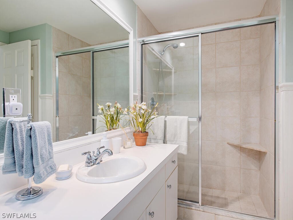 5818 Glencove Drive #103 Naples FL 34108 226009281 image11
