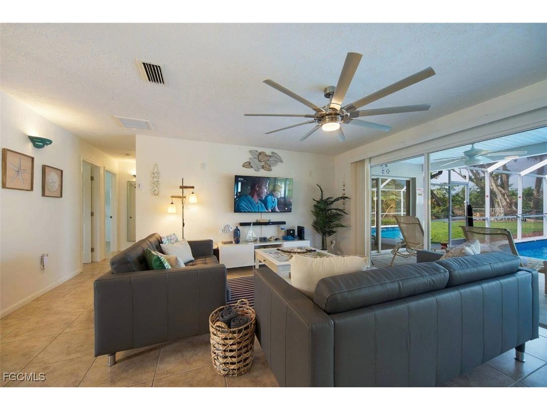 5818 SW 1st Court Cape Coral FL 33914 2025019063 image13