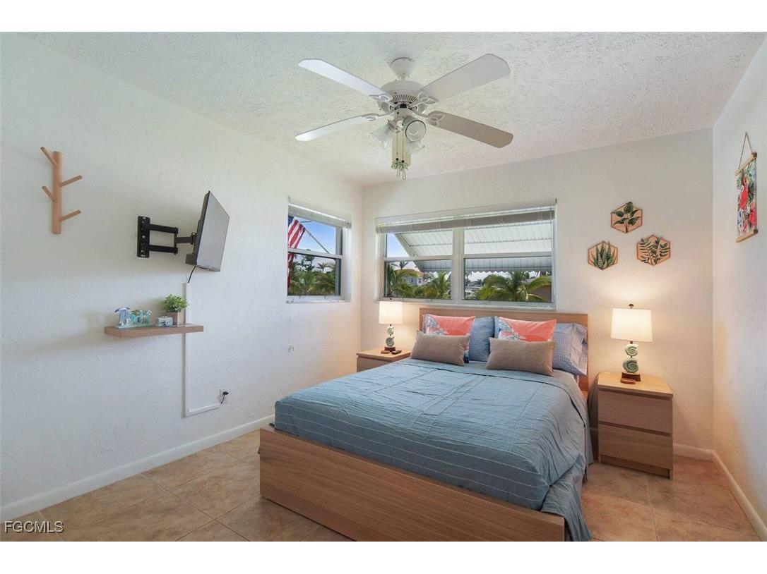 5818 SW 1st Court Cape Coral FL 33914 2025019063 image2