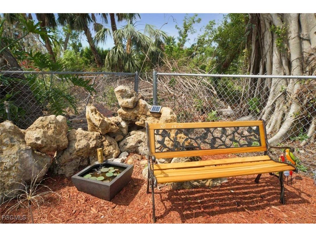 5818 SW 1st Court Cape Coral FL 33914 2025019063 image25