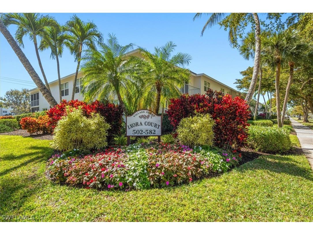582 Broad Avenue S #582 Naples FL 34102 226005118 image1