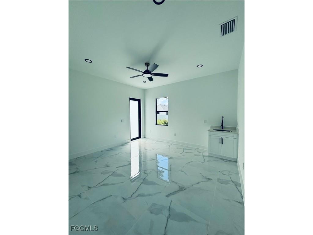 582 Eisenhower Boulevard Lehigh Acres FL 33974 2025016861 image28