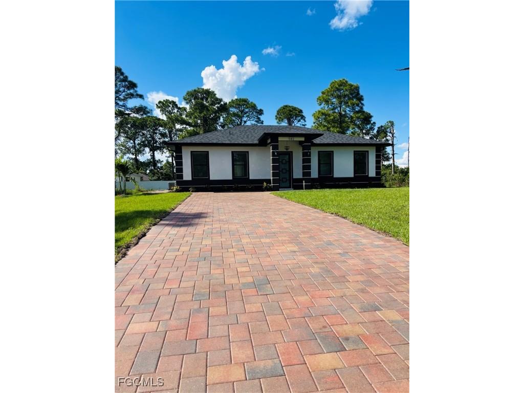 582 Eisenhower Boulevard Lehigh Acres FL 33974 2025016861 image3