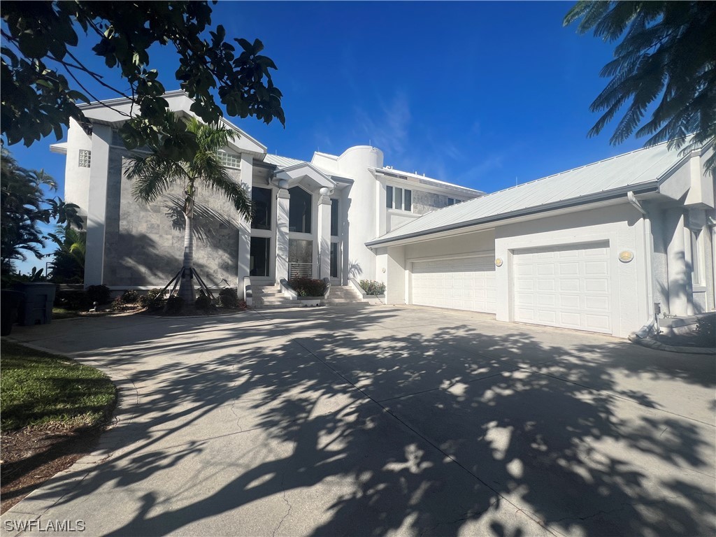 5820 Riverside Lane Fort Myers FL 33919 224003813 image1