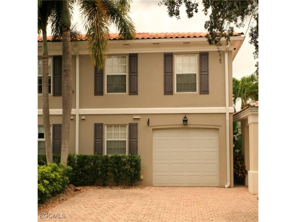 5823 Cove Circle #8 Naples FL 34119 2025014309 image1
