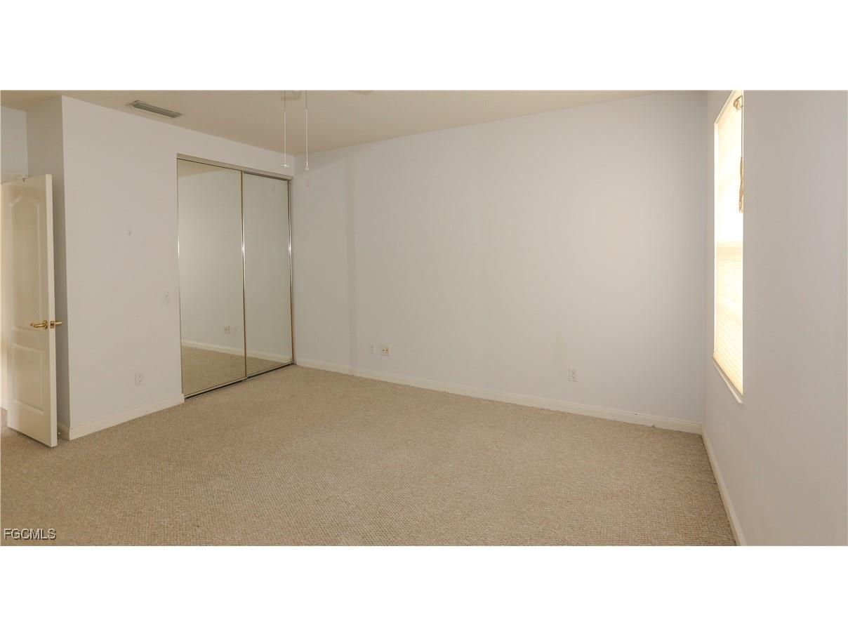 5823 Cove Circle #8 Naples FL 34119 2025014309 image10