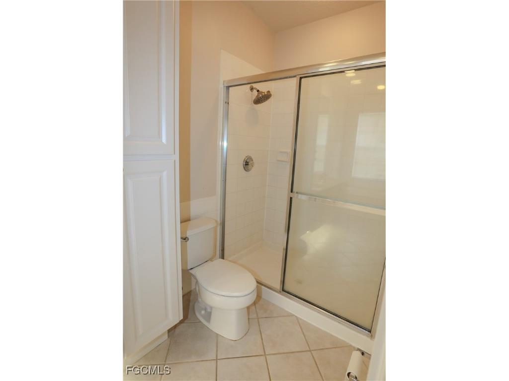 5823 Cove Circle #8 Naples FL 34119 2025014309 image13
