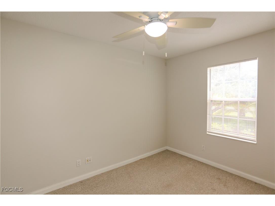 5823 Cove Circle #8 Naples FL 34119 2025014309 image16