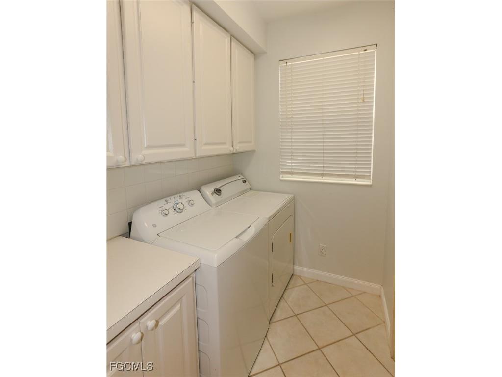 5823 Cove Circle #8 Naples FL 34119 2025014309 image8