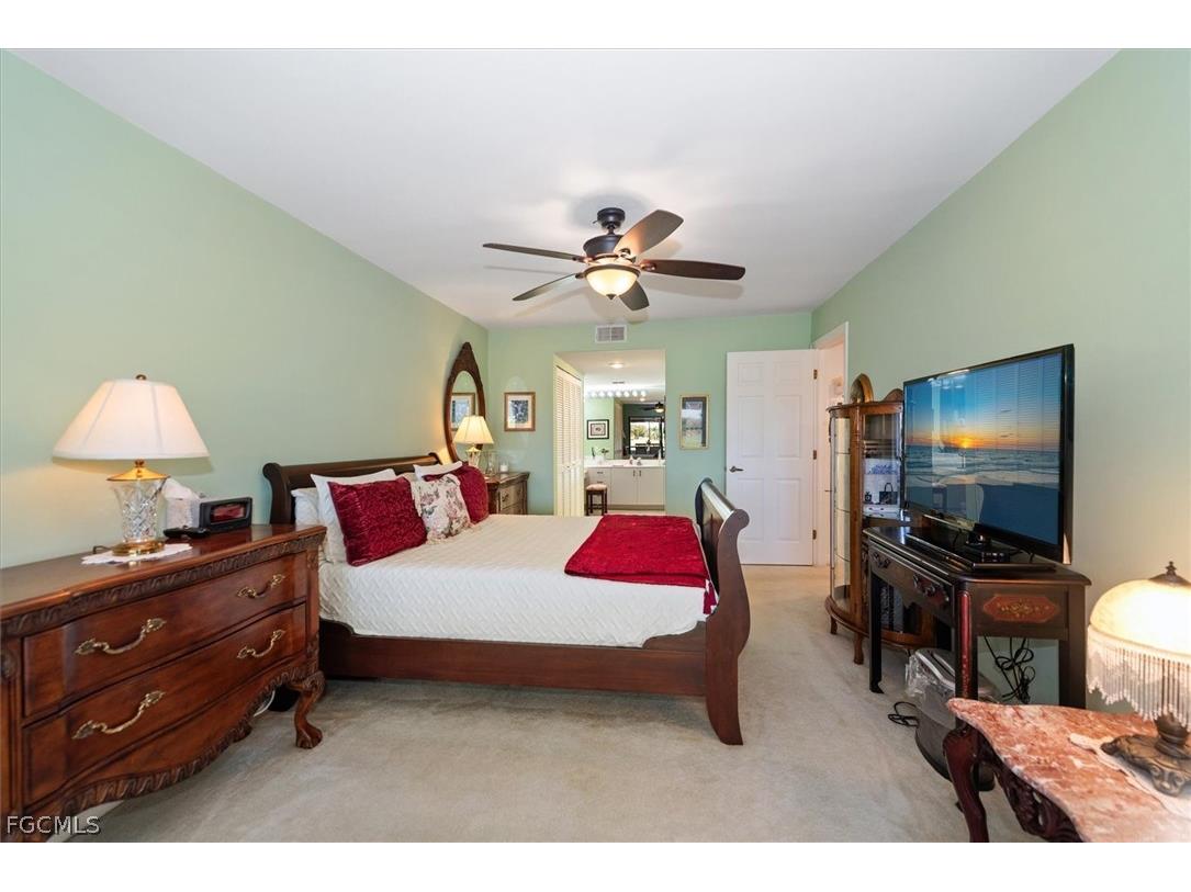 5825 Trailwinds Drive #414 Fort Myers FL 33907 2026008261 image10